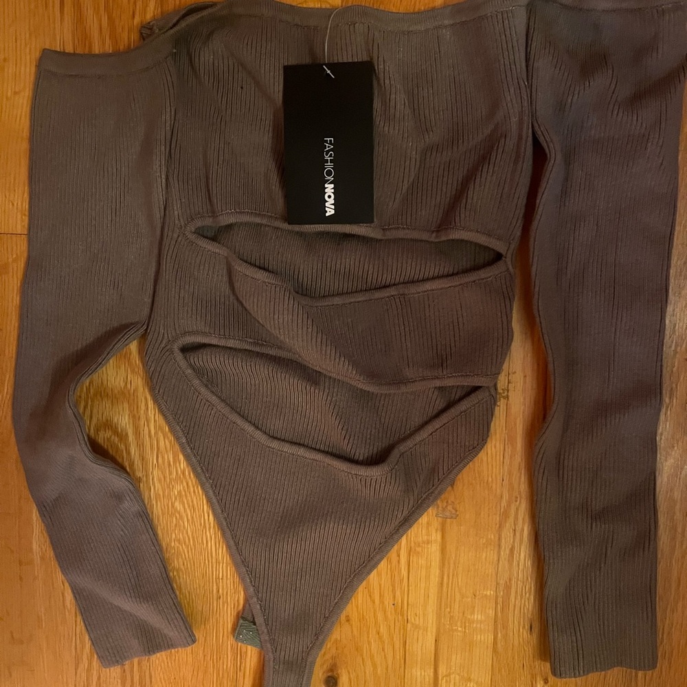 Fashion Nova Gray Ribbed Bodysuit